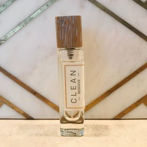 Clean Reserve Sueded Oud travel spray